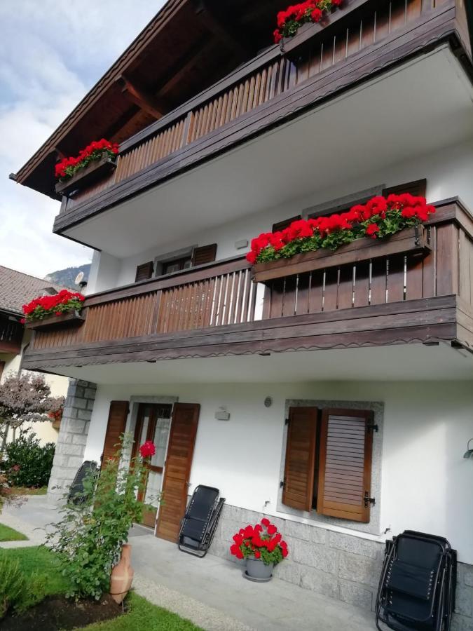 Appartamento Con Giardino Carisolo Εξωτερικό φωτογραφία