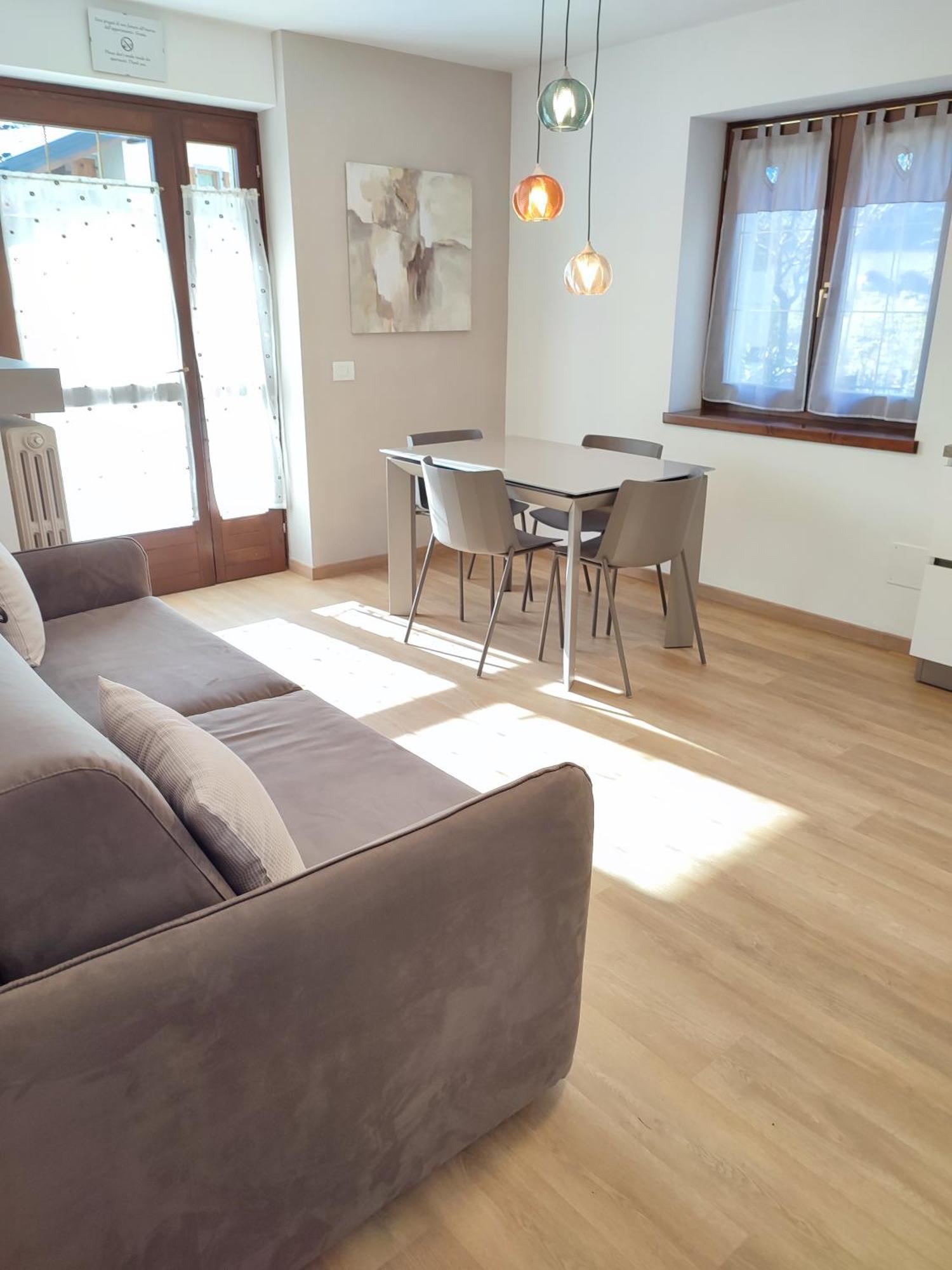 Appartamento Con Giardino Carisolo Εξωτερικό φωτογραφία